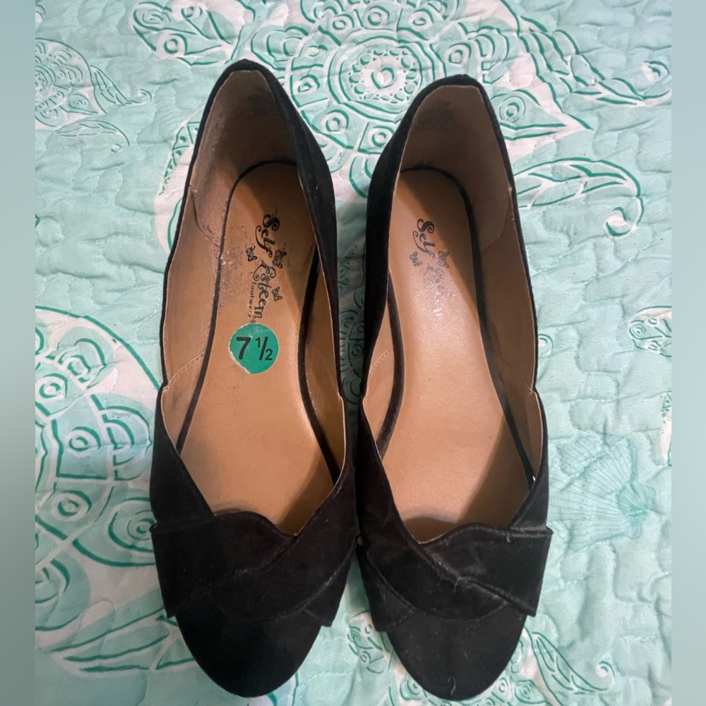 Black velvet peep toe flat shoe!